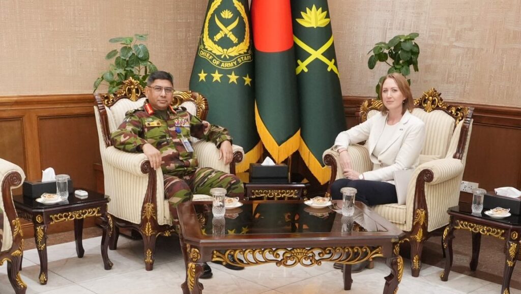 সেনাপ্রধানের সঙ্গে অস্ট্রেলিয়ার হাইকমিশনারের সৌজন্য সাক্ষাৎ