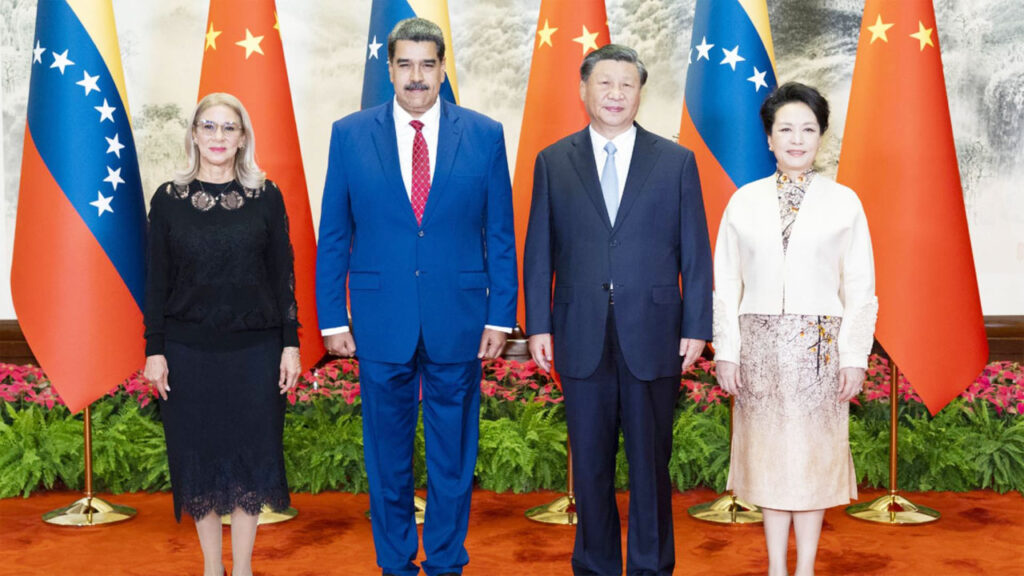 মাদুরো ও তার স্ত্রীকে অবিলম্বে মুক্তি দিতে বলল চীন