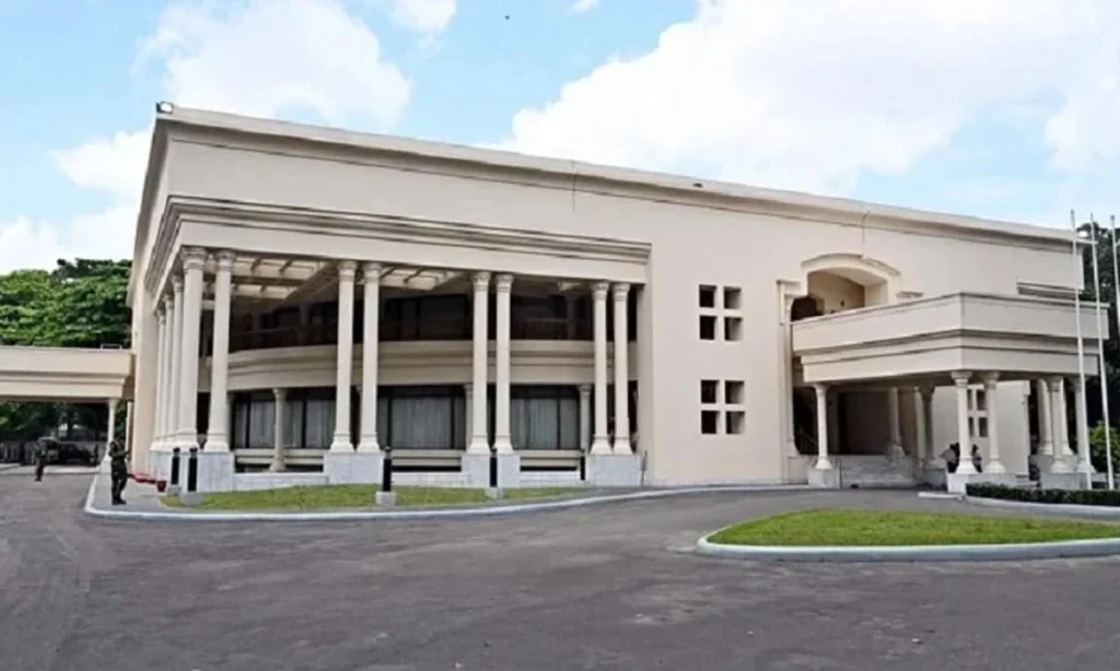 সাবেক উপদেষ্টাদের সরকারি বাসা ছাড়ার নির্দেশনা