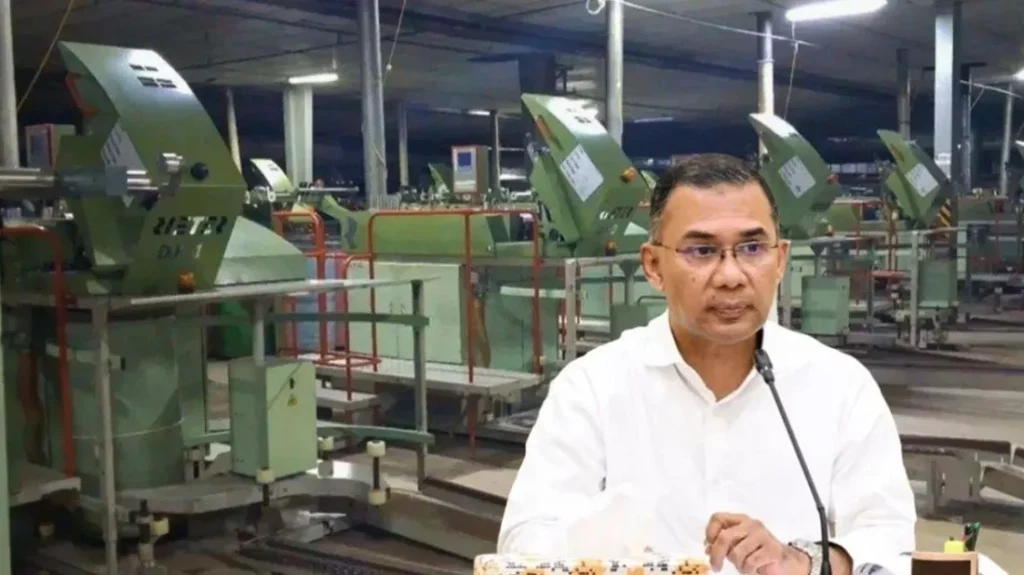 বন্ধ শিল্পপ্রতিষ্ঠান খুলে দেওয়ার সিদ্ধান্ত সরকারের