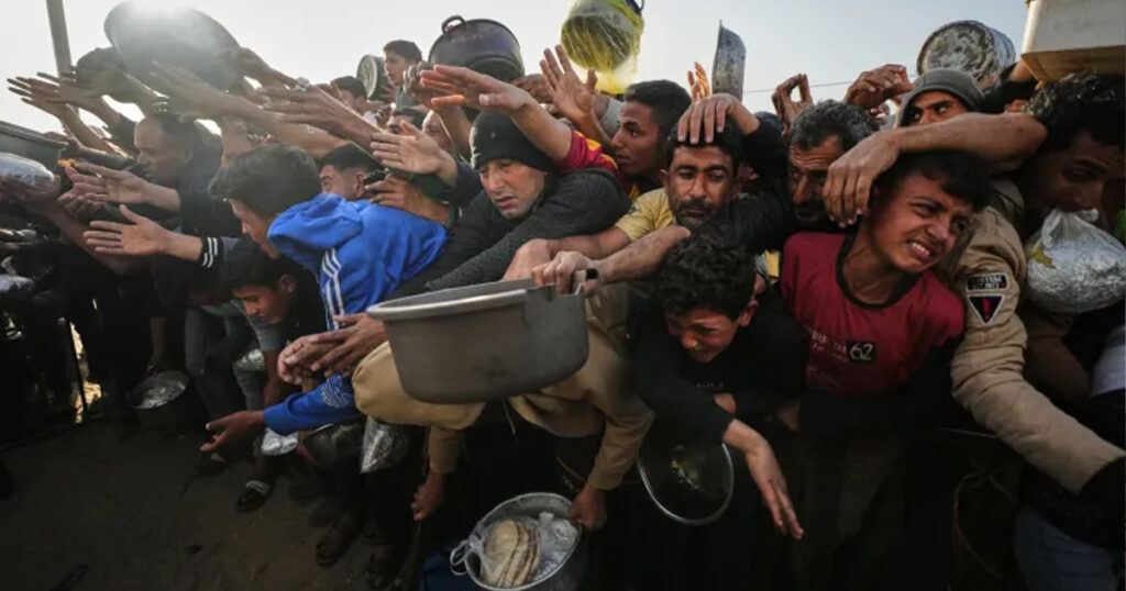 বিশ্বজুড়ে ভয়াবহ খাদ্য সংকটের আশঙ্কা