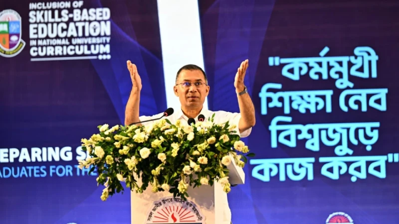 গণতান্ত্রিক বাংলাদেশে এবার আমাদের ঘুরে দাঁড়ানোর পালা: প্রধানমন্ত্রী