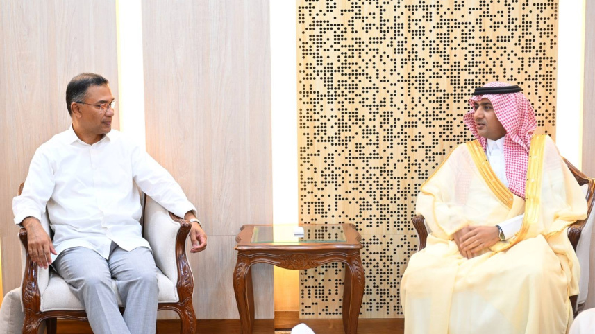 প্রধানমন্ত্রীর সঙ্গে সৌদি রাষ্ট্রদূতের সৌজন্য সাক্ষাৎ