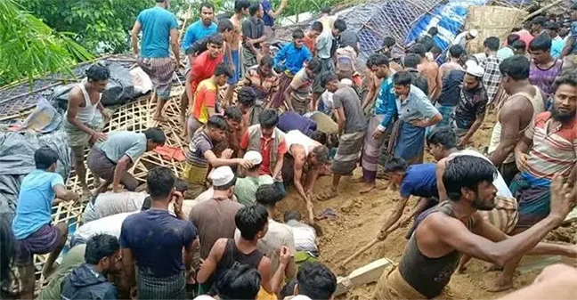 পাহাড়ধসে তিন দিনে ২২ জনের প্রাণহানি