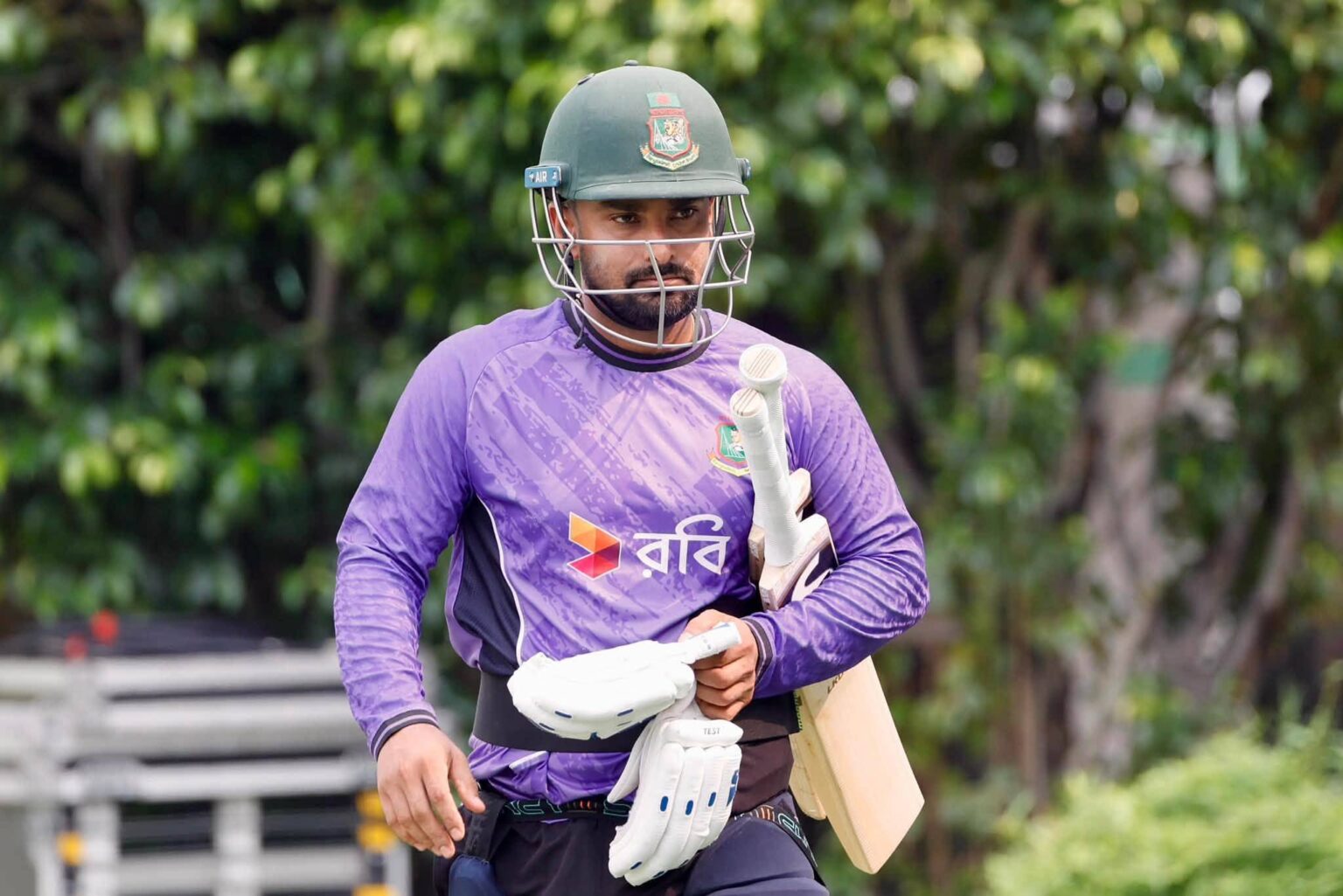 এলপিএল থেকে নাম প্রত্যাহার করলেন লিটন