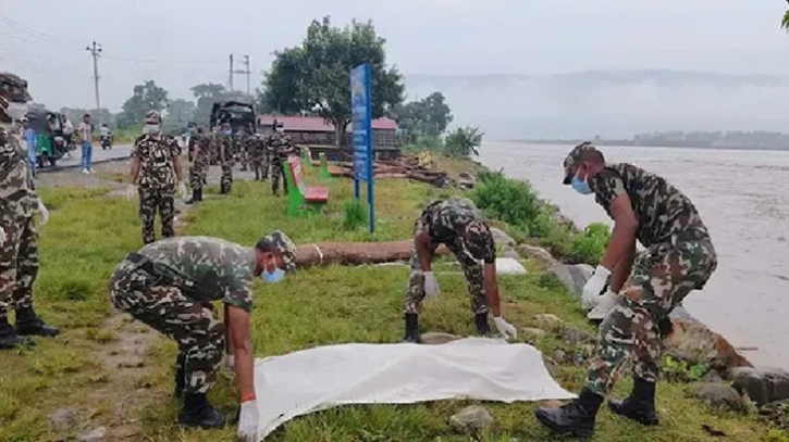 নেপালে প্রাণহানি বেড়ে প্রায় ৮০০, এখনো নিখোঁজ আড়াই হাজারেরও বেশি