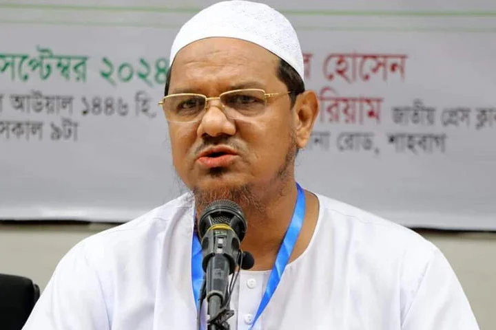 নবনির্বাচিত রাষ্ট্রপতিকে দল-মতের ঊর্ধ্বে উঠে দায়িত্ব পালনের আহ্বান চরমোনাই পীরের