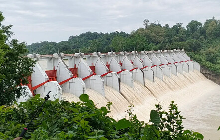 বন্ধ হলো কাপ্তাই বাঁধের ১৬ জলকপাট, কমেছে হ্রদের পানির উচ্চতা