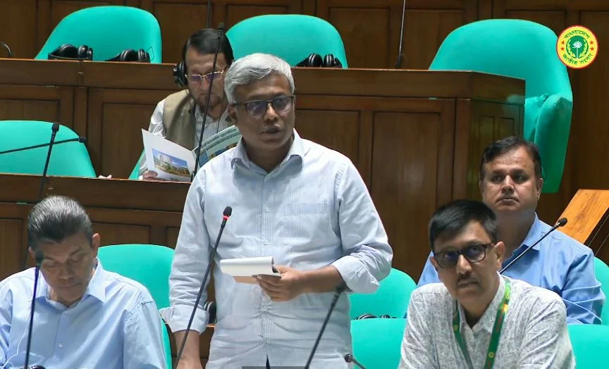 আগামী ১৫ দিনের মধ্যে বিদ্যুৎ পরিস্থিতির উন্নতির আশা প্রতিমন্ত্রীর