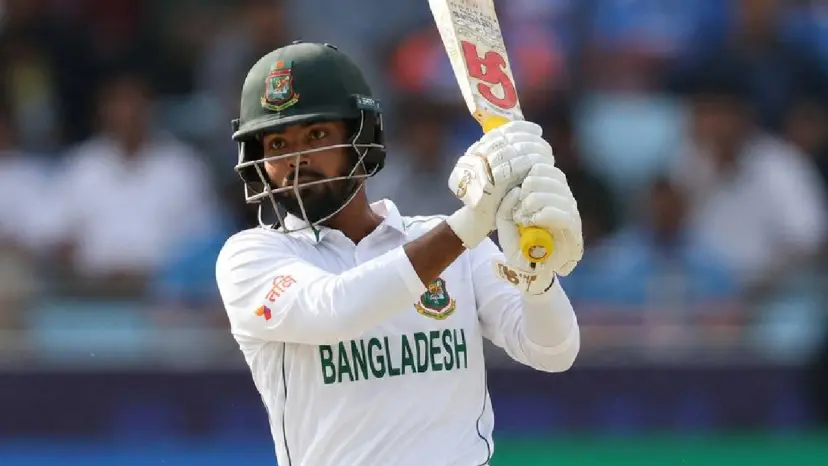হৃদয়ের ইতিহাস, বিদেশের মাটিতে ট্রিপল সেঞ্চুরি