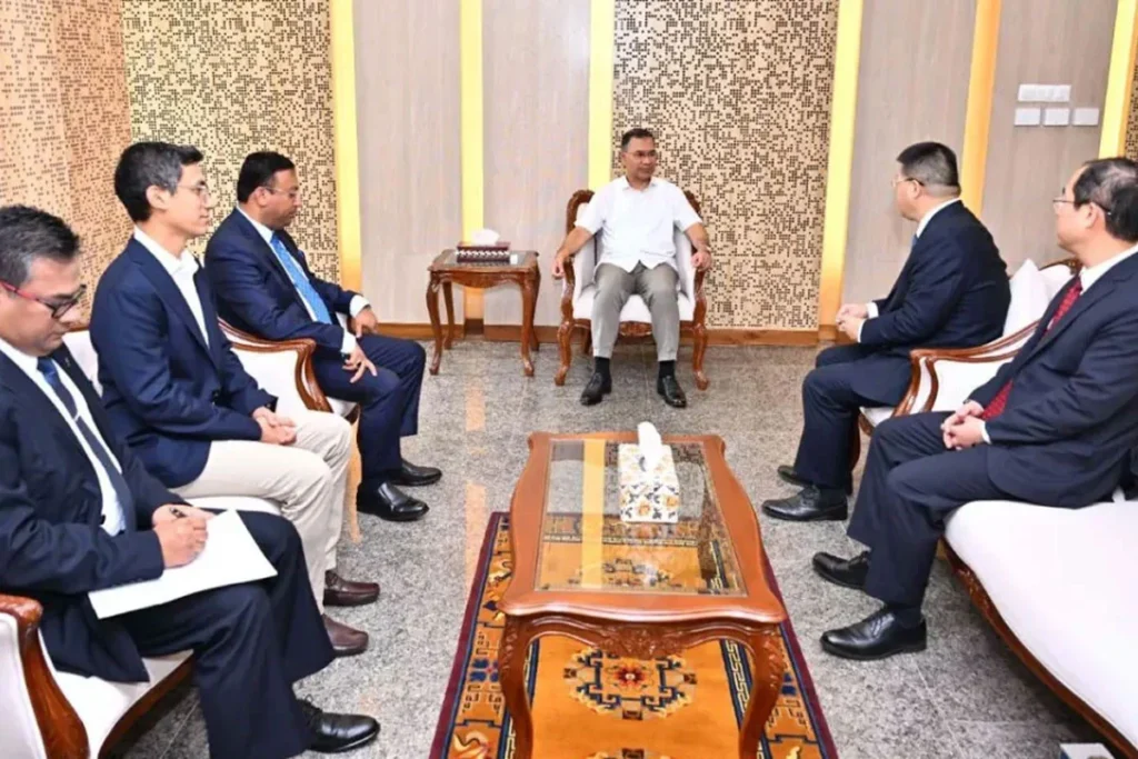 চীনের সঙ্গে বাণিজ্য-বিনিয়োগ বাড়াতে গুরুত্ব আরোপ প্রধানমন্ত্রীর