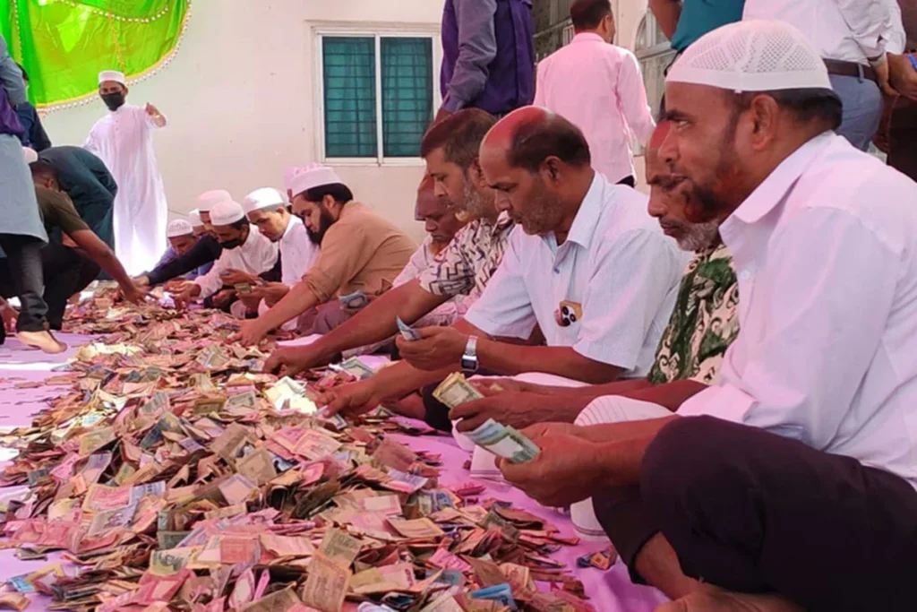 শাহজালাল (রহ.) মাজারের দানবাক্সে নগদ টাকা, স্বর্ণ ও ১৮ দেশের মুদ্রা