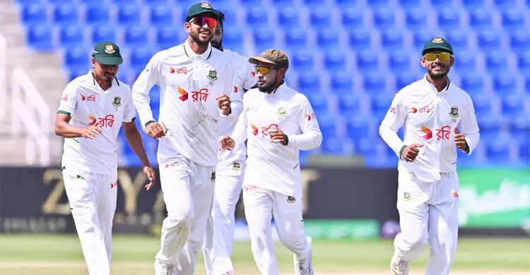আফগানদের হারাতে শেষদিনে বাংলাদেশের চাই ৭ উইকেট